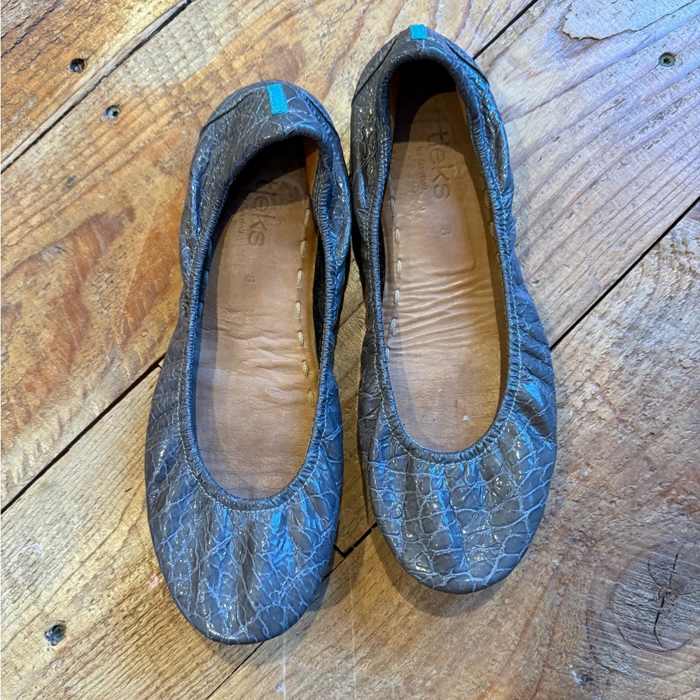 Tieks Slate Grey Croc Size 8